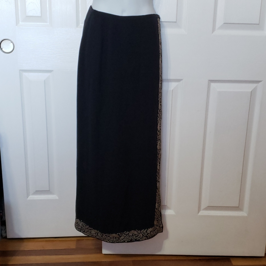 Jones New York 100% Silk Wraparound Skirt 4, 170$